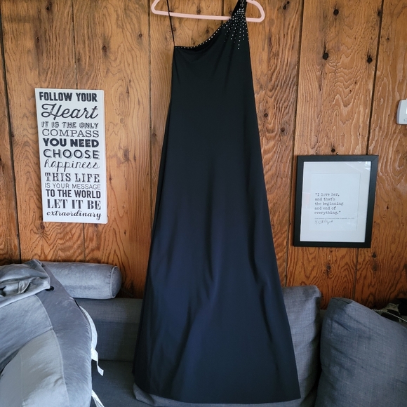 Formal Dress! Black, one shoulder, Dave & Johnny dress, size 5/6 - Picture 1 of 4